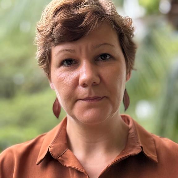 Prof. Cristina Carbunaru